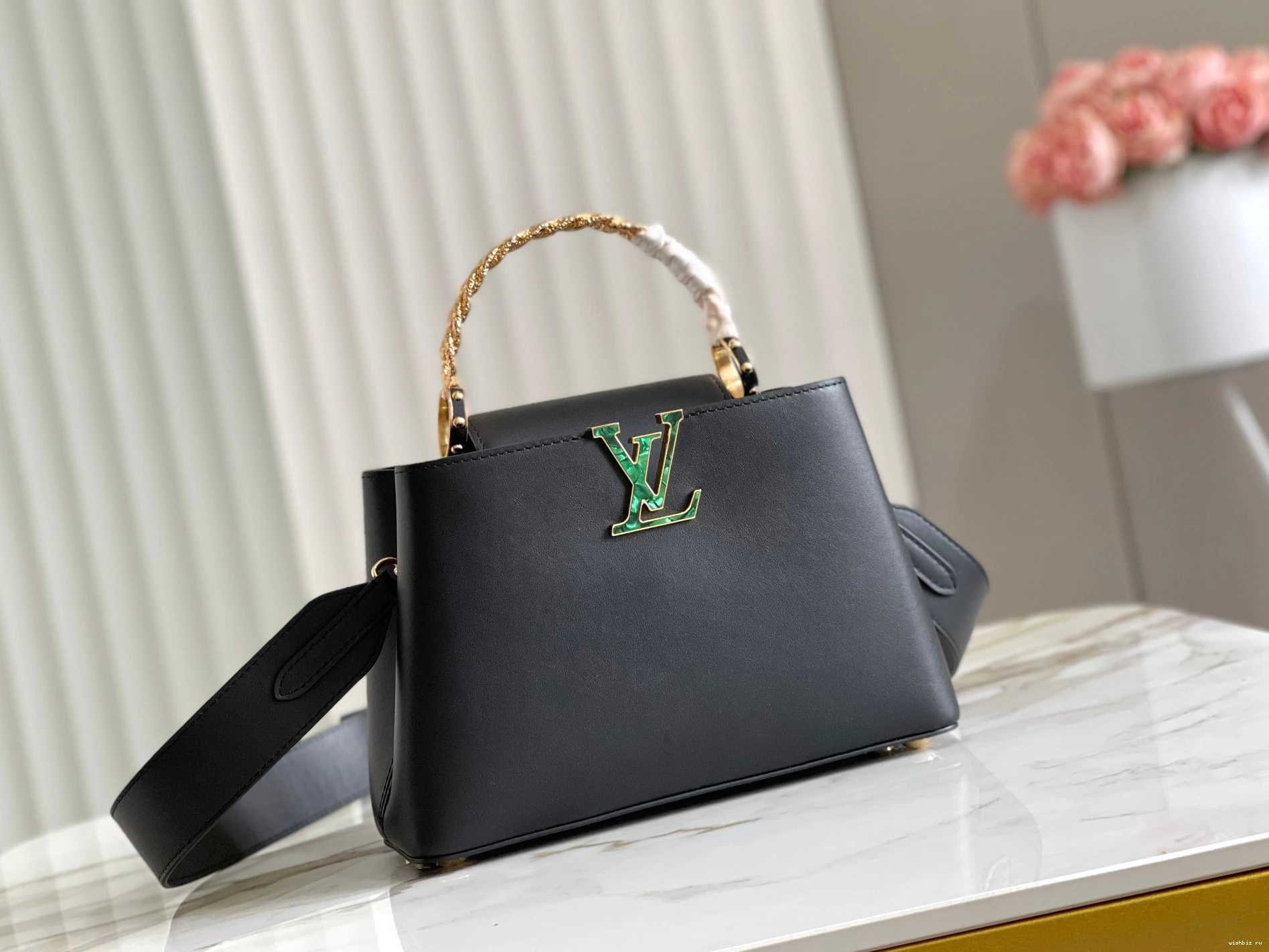 WIS LOUIS VUITTON BB CAPUCINES 0101